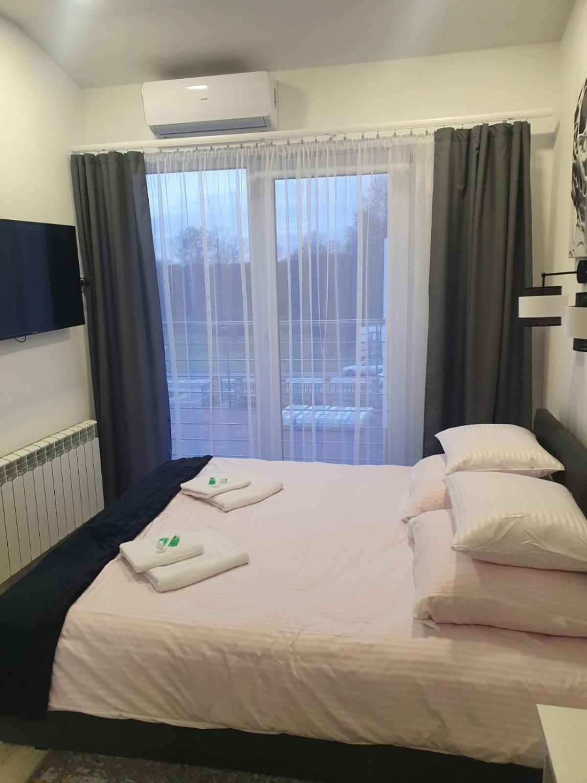 Comfort Stay, Ev, Parking Boleslawiec  Exterior photo